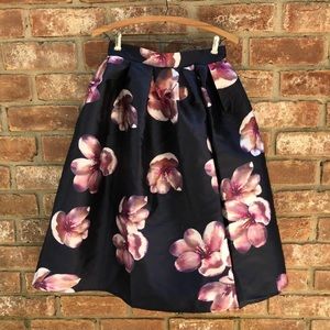 Chicwish peach blossom navy floral skirt -small